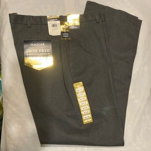 NWT 38x34 Haggar classic fit charcoal heather khakis